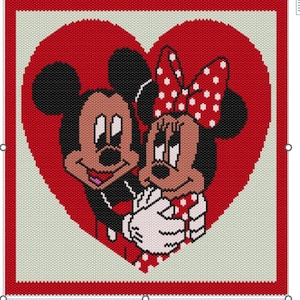 Pode incluir: Um desenho de malha com Mickey e Minnie Mouse abraçados dentro de um grande coração vermelho. O fundo é de cor verde claro e a borda é vermelha. Minnie usa um laço vermelho com bolinhas brancas.