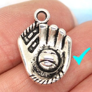 3D Baseball Glove Charms: Silver Tone Zinc Alloy (Bulk Option)