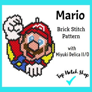 Op de afbeelding: Een pixelpatroon van Mario-kralen. Het ontwerp toont Mario in zijn kenmerkende rode hoed en blauwe overall. De tekst "Mario Brick Stitch Pattern" is weergegeven.