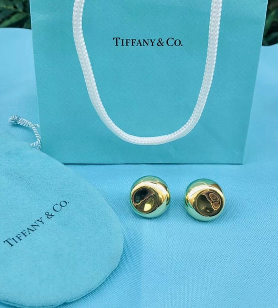 18k Tiffany Co. Elsa Peretti Thumbprint Earrings