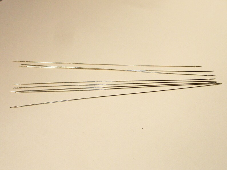 100 x 0.45 mm Pearl needles threaded 5 pieces #MB03