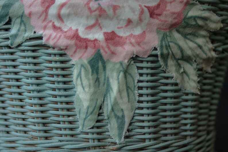 decoupage floral fabric mint green /& pink Vintage wicker bin wastepaper basket
