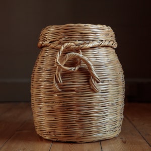 Vintage wicker basket, handwoven natural hamper, rustic home decor
