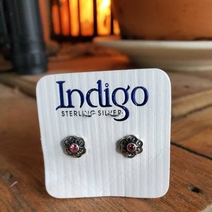 Orecchini a palo in argento sterling con cristallo di pietra centrale rosa adorabile !!