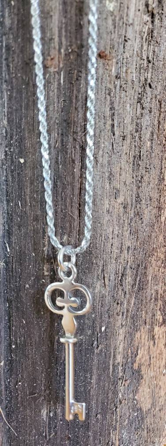 Sterling Silver Skeleton Key Necklace Vintage Unis