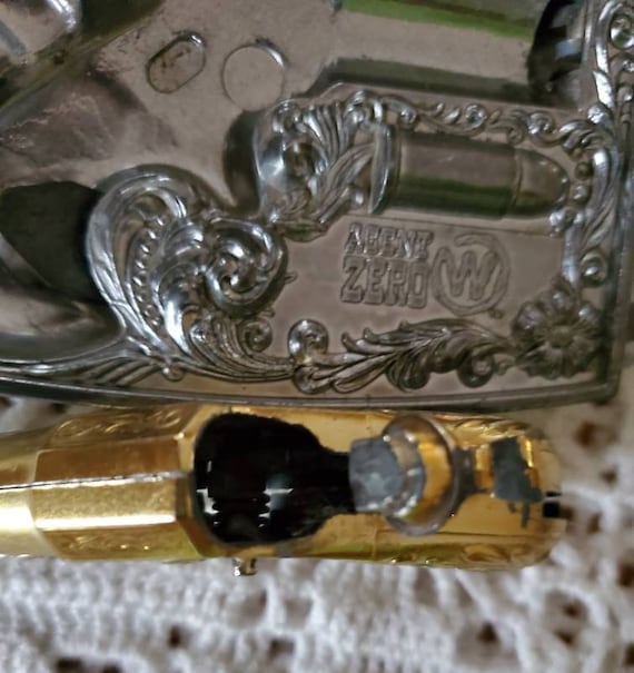 Vintage Brass Tone Derringer Pistol Miniature Gun Shaped Belt Buckle