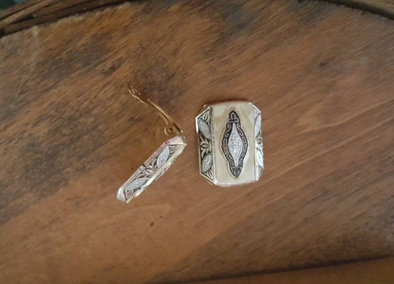 Germany Vintage Eloxal Lightweight aluminum bracelet and clip back earring set W