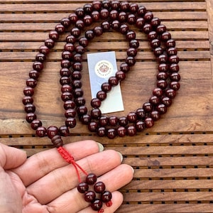 Rosenträ 108 halsband pärlor wrap mala armband för meditation tibetanskt buddhistiskt kloster bönepärlor - Välsignad gåva Yoga och mindfulness