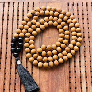 Sandalwood black Onyx mala necklace 8mm 108 Japa mala beads Sandalwood Black onyx beads Japa mala