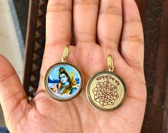 Pack of 2 Mahamritunjai mantra pendant - Shiva pendant - Amulet - Protection charm - Pack of 2 pendant