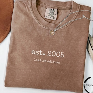 Est. 2005, 21st Birthday Shirt, Birthday Gift for 21st Birthday, Minimalist Classic, Birthday Gift for Women, Twenty First Celebration
