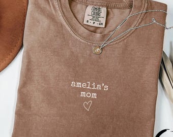 Custom Mom Shirt, Personalized Mom Name Shirt, Minimalist Mom Tee, Custom Kids Name Gift, First Mothers Day Gift for Mom