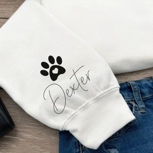Frenchie Mama, Personalized Sweatshirt, Hoodie, Dog Lover, Frenchie Owner, Customizable French Bulldog Shirt, Frenchie mom, Name on sleeve bild 3