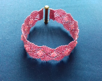Bobbin Lace Digital Pattern for a Bracelet with Gimp & Beads