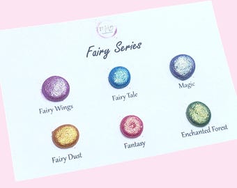 Muestra de tarjeta de puntos de pintura de acuarela Camaleón hecha a mano de la serie Fairy