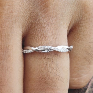 2.80mm Moissanite Wedding Band, Criss Cross Full Eternity Ring, 14K Gold Ring, Nature-Inspired, Minimal Stackable