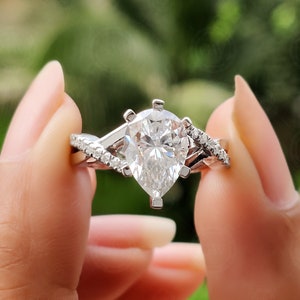 Teardrop Moissanite Engagement Ring, 2.30 Ct Pear Shaped Solitaire Rings For Women, Twisted Infinity Band Ring, Crossover Shank Ring
