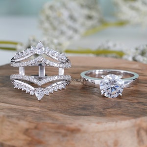 Curved Weddng Band Wth Soltare Engagement Rng - Jennemareweddngs