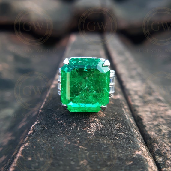Emerald ring celebrity deals