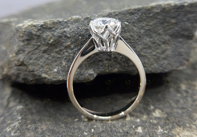 7 mm and 8 mm Round Cut Near White Moissanite six claw Tapered Shank Solitaire Engagement Ring Floral Two Tone In White /& Yellow Gold