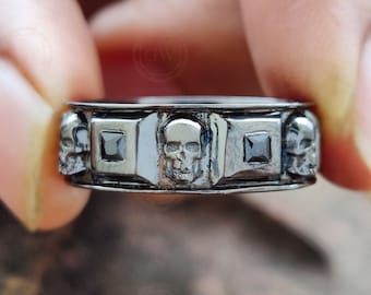 Croce Di San Benedetto FaithHeart Anello Uomo San Michele Amuleto In Acciaio Inox 316L Antiallergico Argento Nero Retro Rilievo 3D Misure IT 14-32 Disponibili Gioielli Talismano Regalo Compleanno Portafortuna Uomo - 6