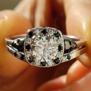 Gothic Skull Halo Engagement Ring Set / Skull Wedding Ring Set For Women / Sterling Silver / Matching Band / Bridal Jewelry