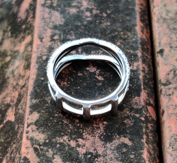 Puur logboek Ordelijk Round Moissanite Women's Curve Enhancer Wedding Ring Band - Etsy