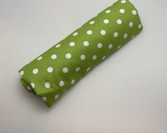 Cotton fabric dots green white *Coupon 50 cm x 145 cm*