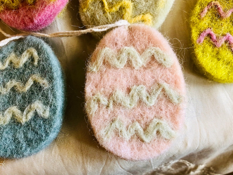 hand-felted Easter egg with felted waves Fairtrade handmade with love