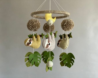 Sloth mobile, baby mobile felt, nursery mobile boho, nursery neutral mobile, baby mobile animals