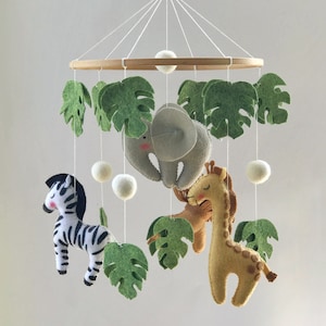 Baby mobile safari Nursery crib mobile Safari animals lion, giraffe, elephant, zebra, neutral crib mobile, newborn baby shower