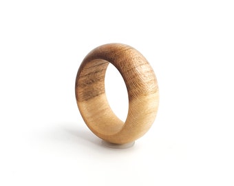 US 8 Cherry wood ring // Hoop ring // Wooden ring // Natural jewelry // Statement ring // Wooden jewelry // Unique jewelry // Recycled wood