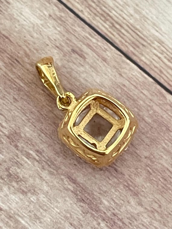 Pendentif en or jaune 18k - image 8