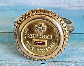 Bague Chevalière AUGIS Médaille D'Amour - Or 18 Carats - Taille 52 - État Neuf Occasion