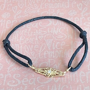 Verstellbares Armband mit Seidenschnur und Vintage-Kettenglied aus 18 Karat Gold