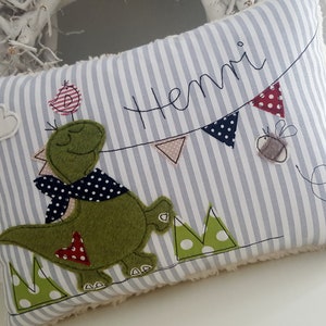 Kissen mit Namen Dino Kuschelkissen personalisiert Bild 1