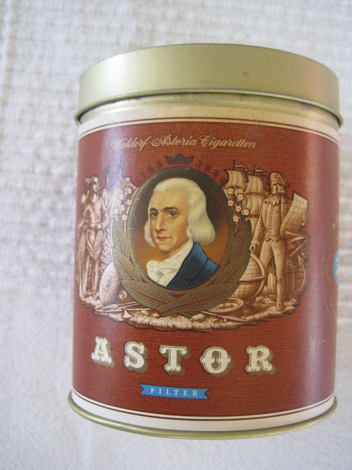 cigarette astor - Package of "Astor" menthol cigarettes, 100s Astor Cigarette Can Oval, Vintage