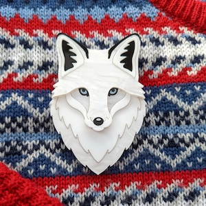 Fox Brooch 'Winter', snow fox, arctic fox, festive, Christmas, laser cut, Perspex, acrylic,  gift, animal lover, nature, jewellery