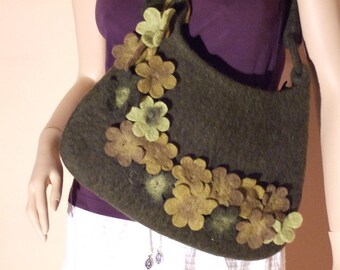 Hawanja felt bag green with flowers