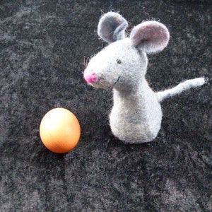 Hawanja felt egg warmer mouse image 2