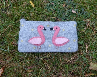 Hawanja felt purse light grey with flamingos