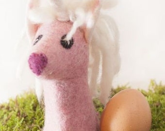 Hawanja felt egg warmer unicorn