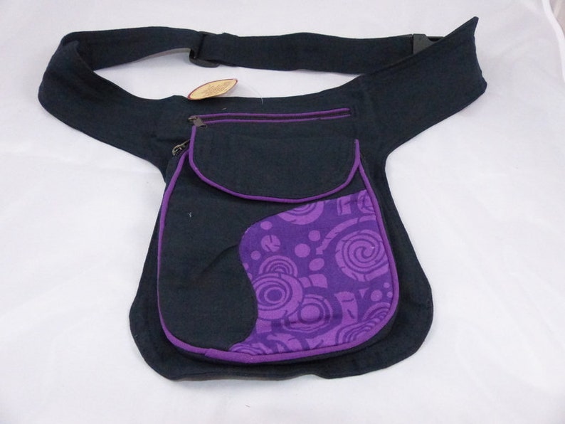 Hawanja sac banane noir avec tissu à motifs violet image 2