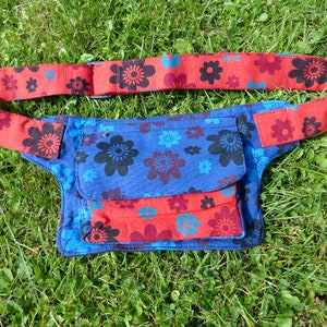 Fleur de Hawanja ceinture sac sombre bleu/rouge image 2