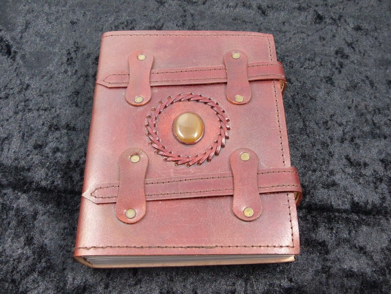 Hawanja leather with gemstone, brown image 1