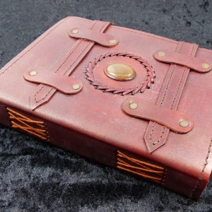 Hawanja leather with gemstone, brown image 2