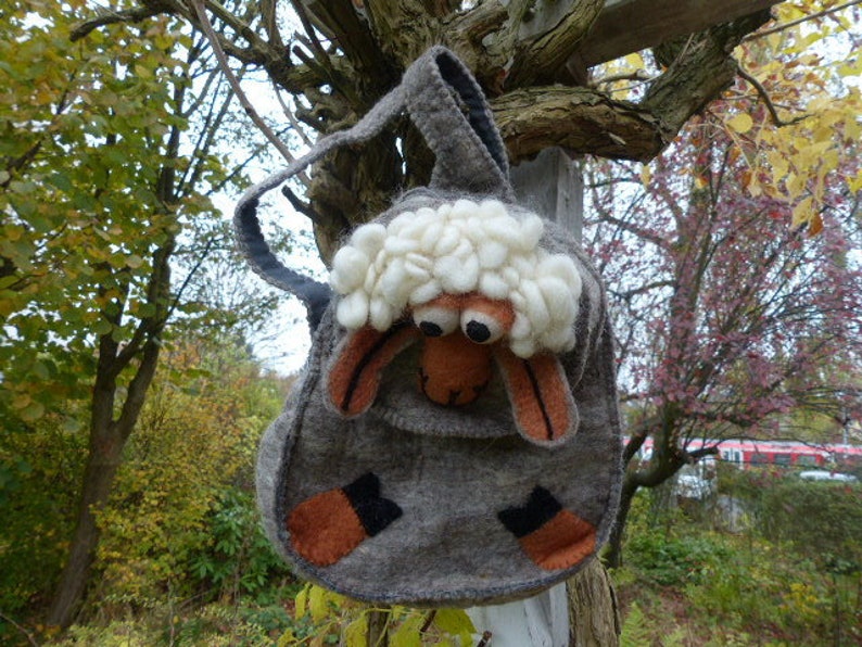 Hawanja Kids felt Backpack sheep image 3