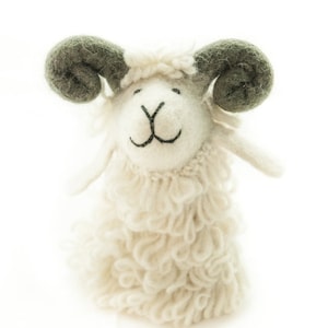 Hawanja felt egg warmer horned sheep image 1