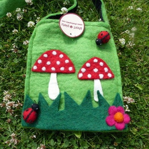 Hawanja child felt bag fly mushroom image 2