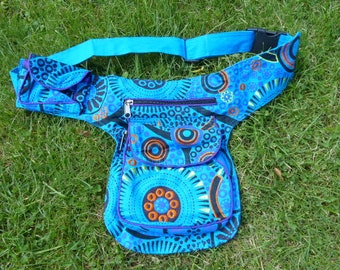 Hawanja Gürteltasche blau gemustert